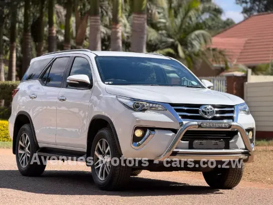 Picture of Toyota Fortuner 2017