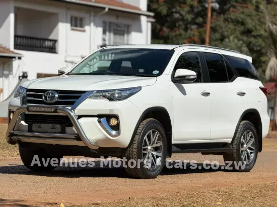 Picture of Toyota Fortuner 2017