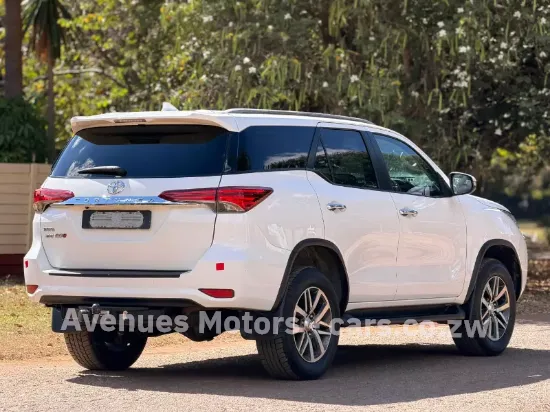Picture of Toyota Fortuner 2017