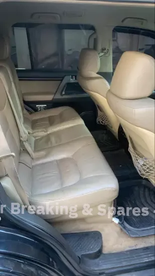 Picture of Toyota Land Cruiser 2013