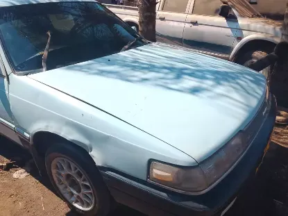 Picture of Mazda 323 1987
