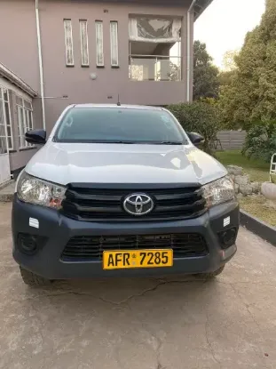 Picture of Toyota Hilux 2016