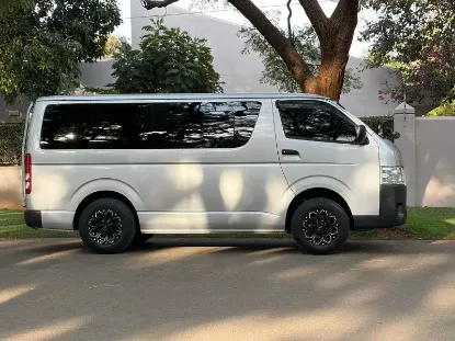 Picture of Toyota Regius 2018