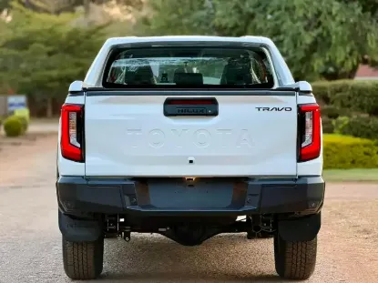 Picture of Toyota Hilux 2026