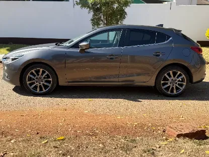 Picture of Mazda Axela 2017