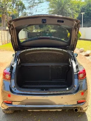 Picture of Mazda Axela 2017