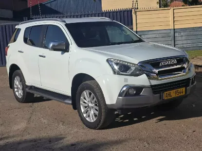 Picture of Isuzu Mu-X 2018