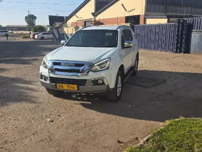 Picture of Isuzu Mu-X 2018