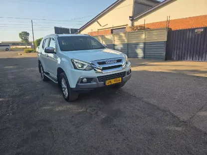 Picture of Isuzu Mu-X 2018