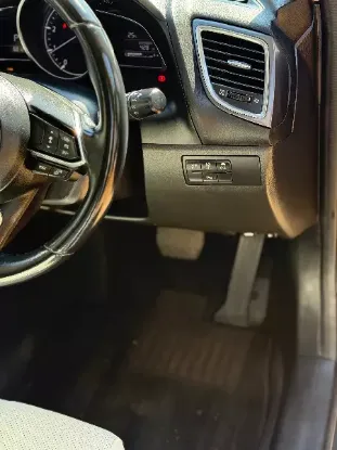 Picture of Mazda Axela 2017