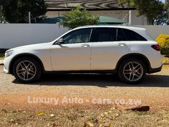 Picture of Mercedes Benz GLC 2017