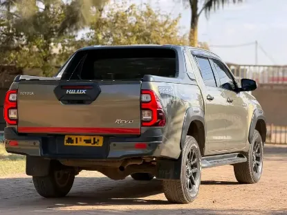 Picture of Toyota Hilux 2022