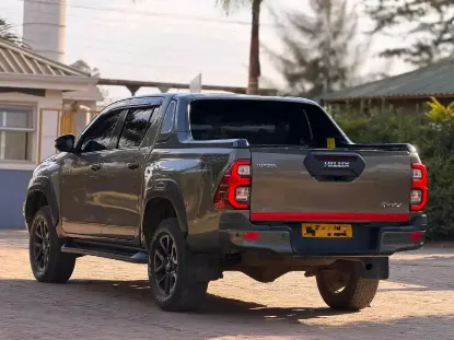 Picture of Toyota Hilux 2022
