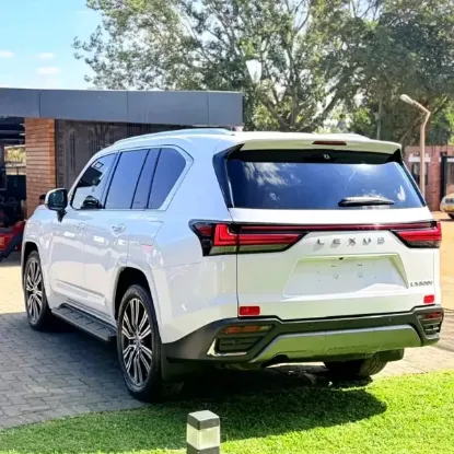 Picture of Lexus LX 2024