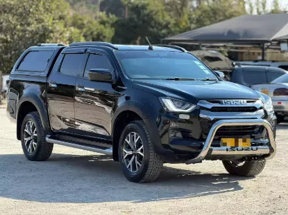 Picture of Isuzu KB300 2022