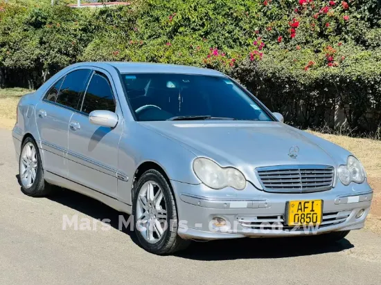 Picture of Mercedes Benz C-Class 2004