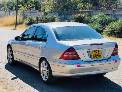 Picture of Mercedes Benz C-Class 2004