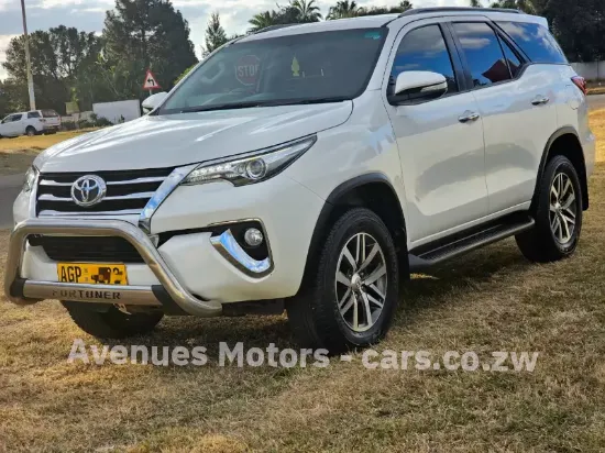 Picture of Toyota Fortuner 2017