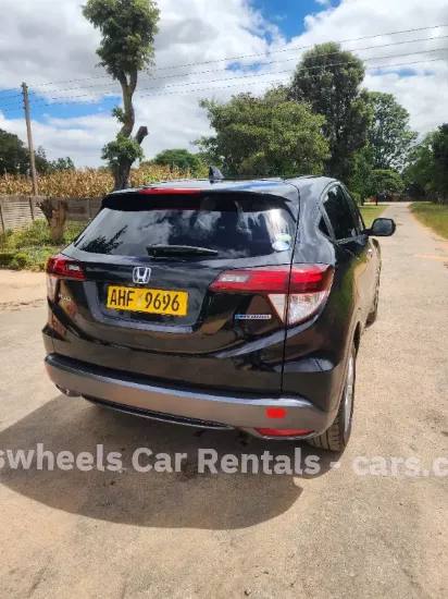 Picture of Hybrid Mid SUVs: Honda Vezel