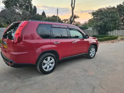 Picture of Mid SUVs: Nissan Xtrail T31, Nissan Dualis, Nissan Juke