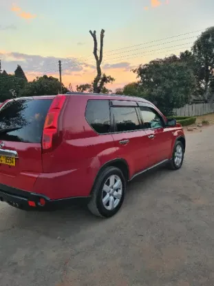Picture of Mid SUVs: Nissan Xtrail T31, Nissan Dualis, Nissan Juke
