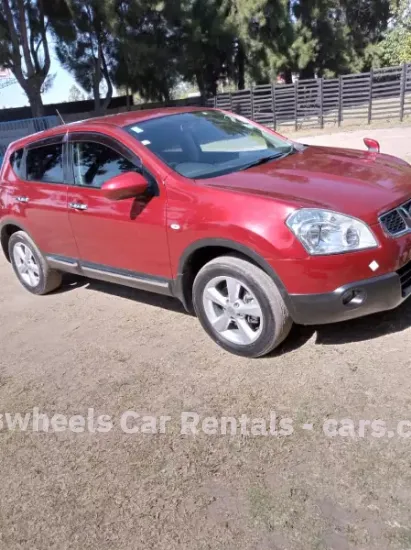 Picture of Mid SUVs: Nissan Xtrail T31, Nissan Dualis, Nissan Juke