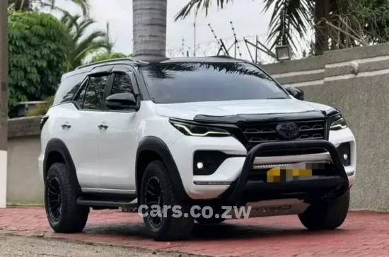 Picture of Toyota Fortuner 2019