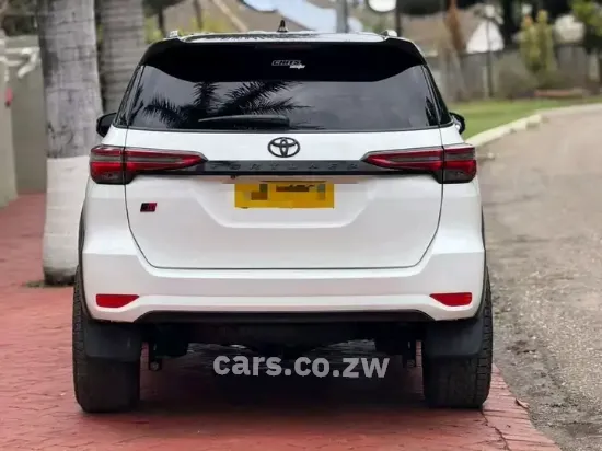 Picture of Toyota Fortuner 2019
