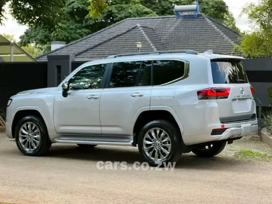 Picture of Toyota Land Cruiser 2025