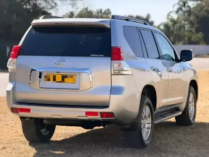Picture of Toyota Prado 2011