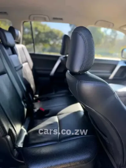Picture of Toyota Prado 2011