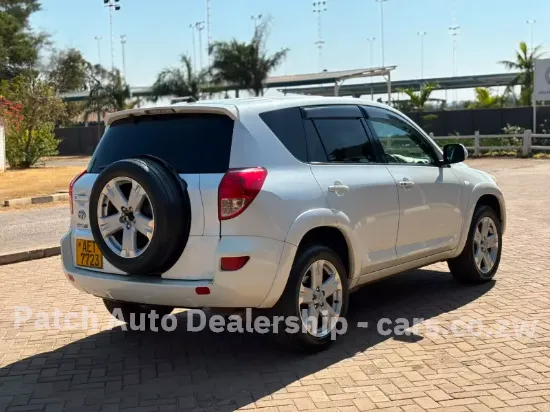 Picture of Toyota Rav4 2005