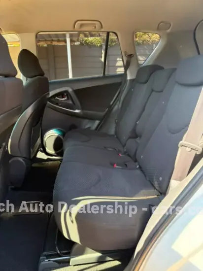 Picture of Toyota Rav4 2005