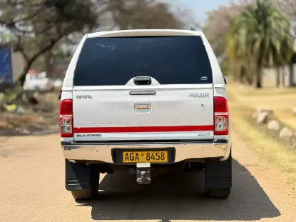 Picture of Toyota Hilux 2014