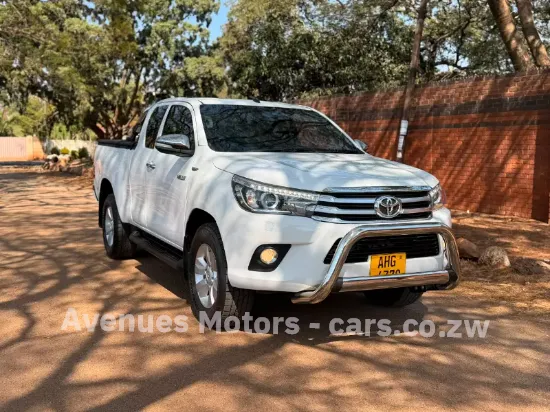 Picture of Toyota Hilux 2016
