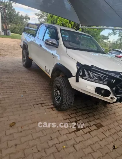 Picture of Toyota Hilux 2017