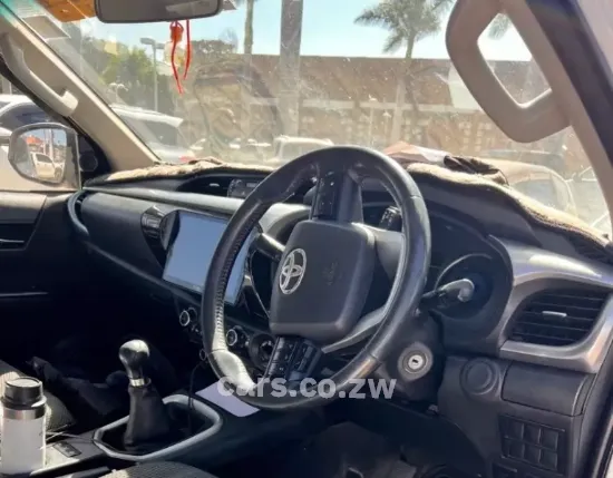 Picture of Toyota Hilux 2017