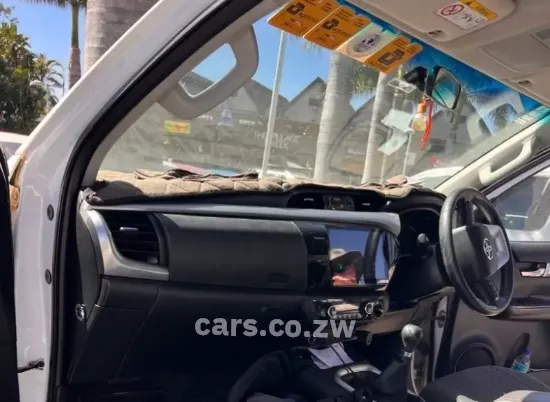 Picture of Toyota Hilux 2017