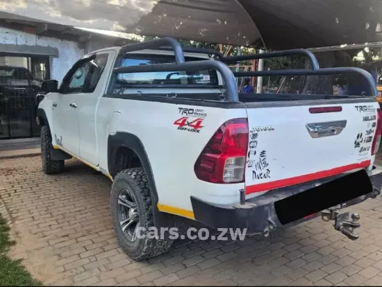 Picture of Toyota Hilux 2017