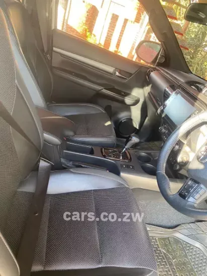 Picture of Toyota Hilux 2022