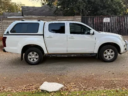 Picture of Isuzu KB 250 D-Tech 2015