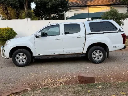 Picture of Isuzu KB 250 D-Tech 2015