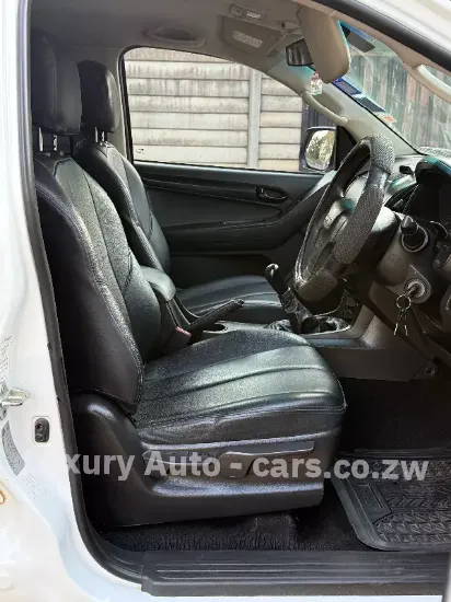 Picture of Isuzu KB 250 D-Tech 2015