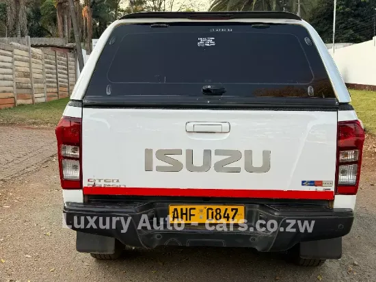 Picture of Isuzu KB 250 D-Tech 2015