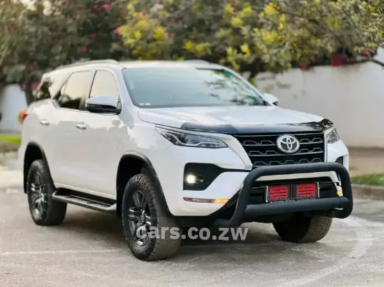 Picture of Toyota Fortuner 2021