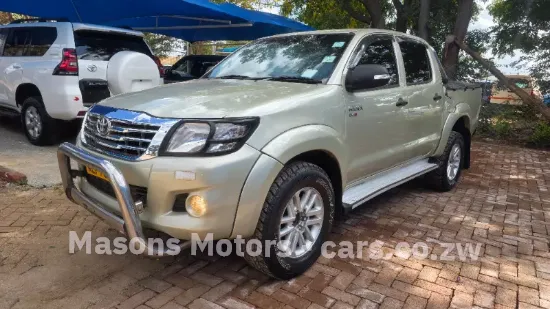 Picture of Toyota Hilux 2016