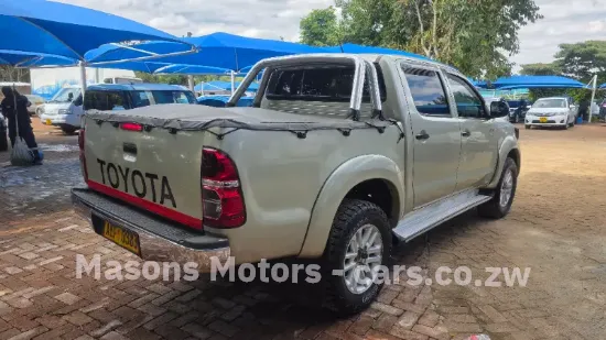 Picture of Toyota Hilux 2016
