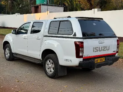 Picture of Isuzu KB 250 D-Tech 2015