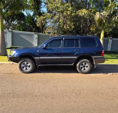 Picture of Toyota Land Cruiser 2001