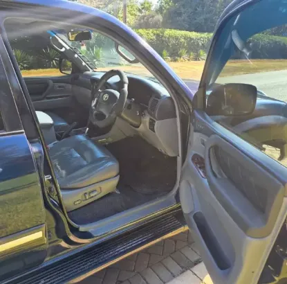Picture of Toyota Land Cruiser 2001